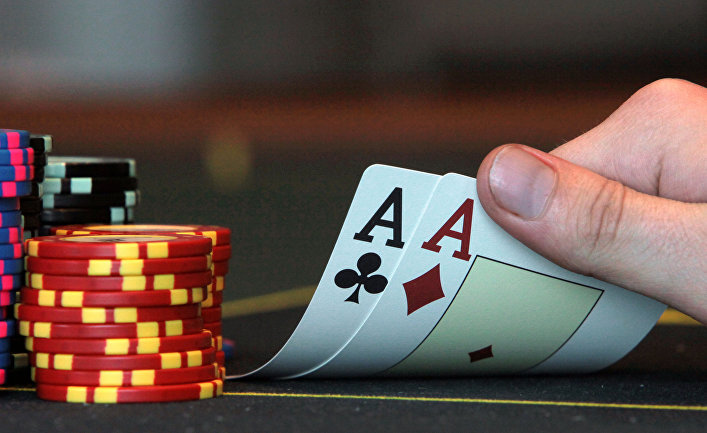 How to Be a Professional Poker Player – Casino Reale